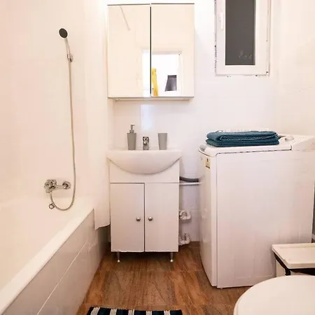 Cozy Studio Near Cismigiu Park Bucharest
